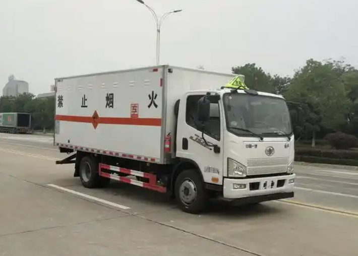 曲水爆破器材运输车可以上高速吗？